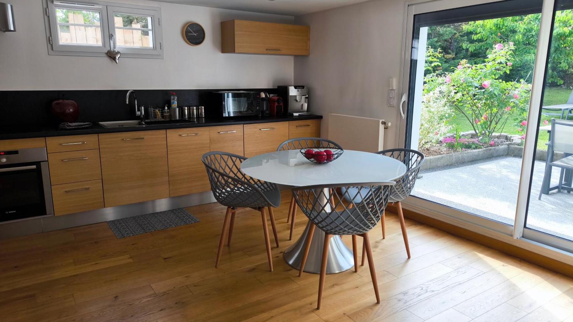 Très bel appartement avec vue sur les montagnes Saint Ismier Esterno foto